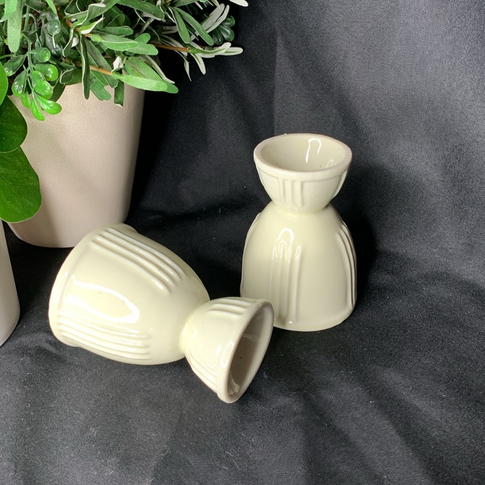 Vintage Art deco 1930โs Hankscraft cream colored double egg cups - Picture 6 of 10